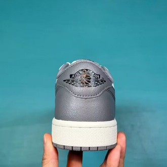 Jordan Low White Smoke