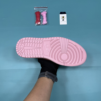 Jordan Low Travis Pembe