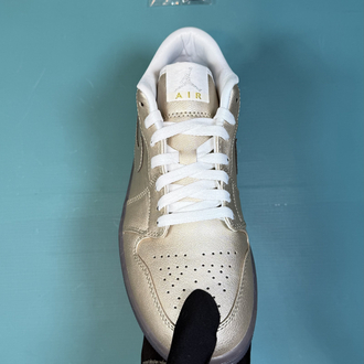 Jordan Low Champagne