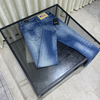 DSQUARED2