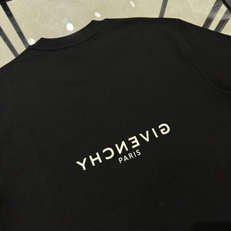 GIVENCHY