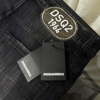 DSQUARED2