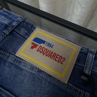 DSQUARED2