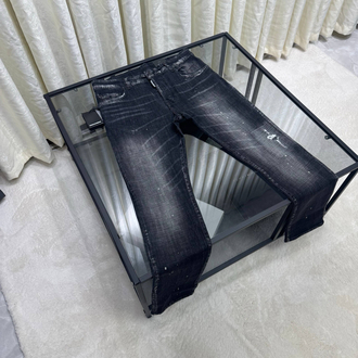 DSQUARED2