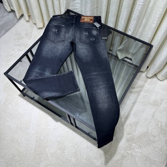 DSQUARED2