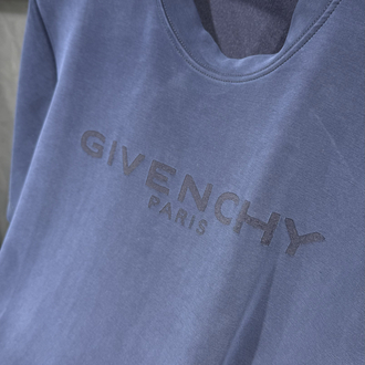 GIVENCHY T-SHIRT