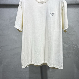 PRADA T-SHIRT