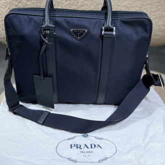 Prada Re-Nylon ve Saffiano deri
