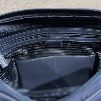 Prada Re-Nylon ve Saffiano deri