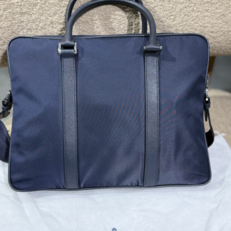 Prada Re-Nylon ve Saffiano deri