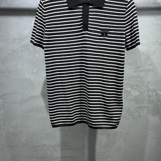PRADA T-SHIRT