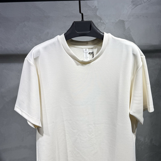 Alo Yoga T-shirt
