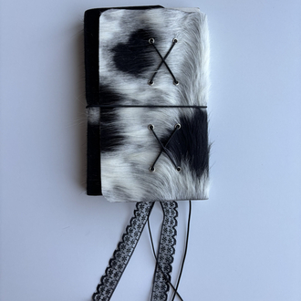 Cowhide Dantel detaylı