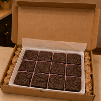 Tepsi Brownie, 12 Dilim | Bol Çikolatalı, Cevizli, Katkısız
