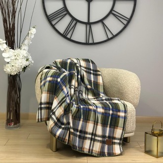 Green Tea – Doğal Tonlarda Yumuşak Polar TV Battaniyesi (135×175 cm)