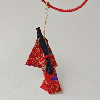 Kurenai Origami Kolye