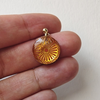 Reiwa Kiku Mini Charm Küpe