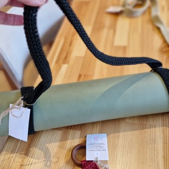 yoga mat taşıyıcı siyah