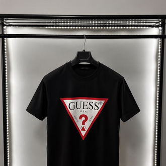 Guess Kırmızı Detay Tişört
