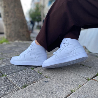 Air Jordan 1 Mid / High – Full Beyaz Sneakers