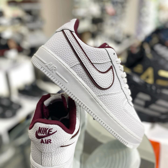 Nike Air Force 1 '07 – Beyaz / Bordo Detaylı Sneakers