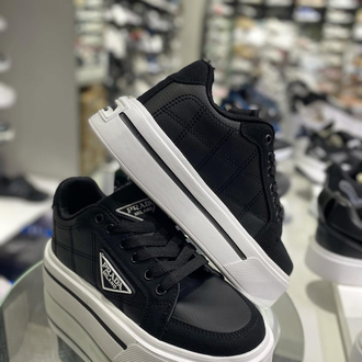 Prada Downtown Kalın Tabanlı Siyah Kadın Sneakers