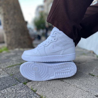 Air Jordan 1 Mid / High – Full Beyaz Sneakers