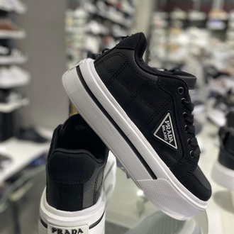 Prada Downtown Kalın Tabanlı Siyah Kadın Sneakers