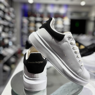 Alexander McQueen Kalın Tabanlı Beyaz / Siyah Detaylı Sneakers