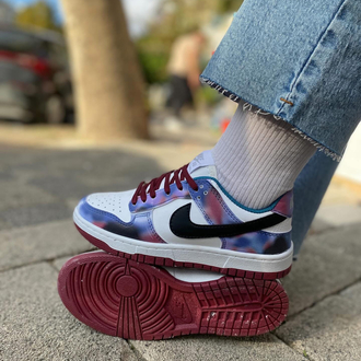 Nike SB Dunk Low "City of Love / Desenli" Sneaker