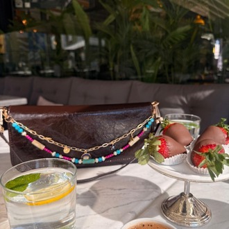 UMİ LAST CALL | KOYU KAHVE RUGAN Baget East-West Çanta - Bag Charm Hediyeli