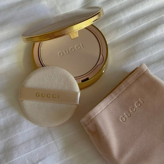 Gucci Pudra (Kılıfı ve Süngeri ile birlikte)