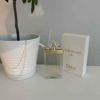 Chloe Love Story 