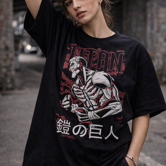 Attack on Titan Colossus Titan DW1 Oversize Siyah Tişört