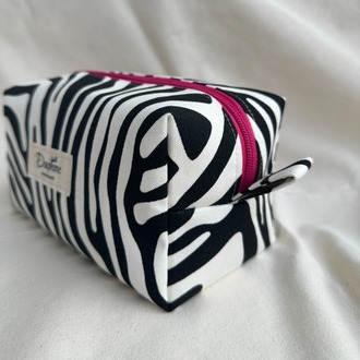 Zebra Sıvı Geçirmez Makyaj Çantası