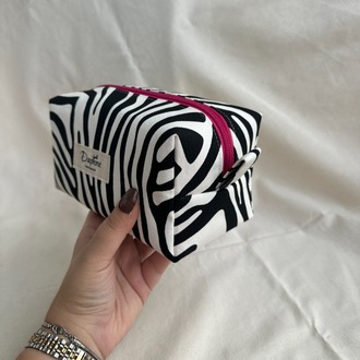 Zebra Sıvı Geçirmez Makyaj Çantası