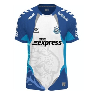 Dark Passage 2016 Şampiyon Forma Hummel Edition