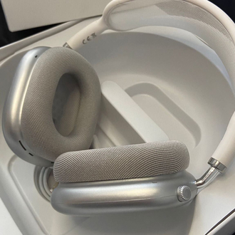 AirPods Max