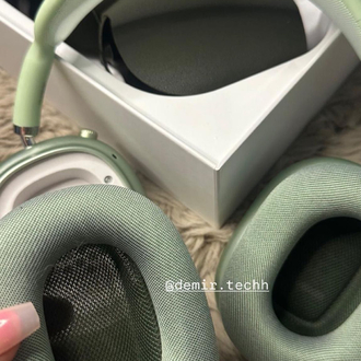 AirPods max
