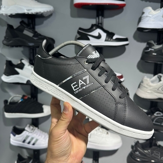 EMPORİO ARMANİ SİYAH