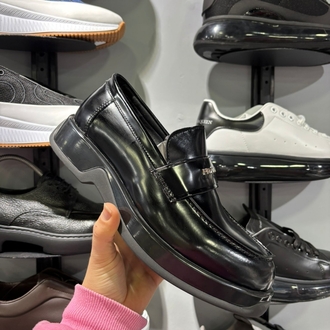 SİYAH PRADA