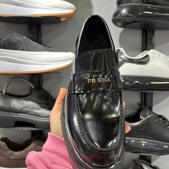 SİYAH PRADA