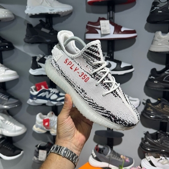 BEYAZ YEEZY 350 BOOST
