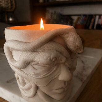 "Medusa" Mumu 