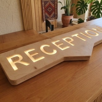 Ahşap Işıklı Reception Tabelası