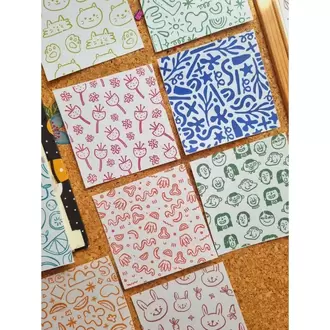 Doodle Desenli Scrapbook Kağıdı