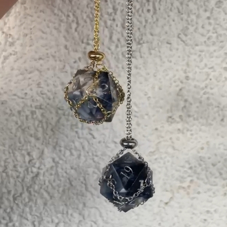 D20 Kolye (Charmsız)