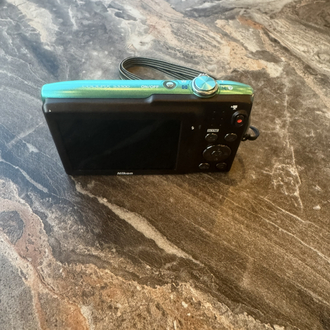 Nikon coolpix S3300