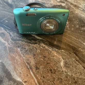Nikon coolpix S3300