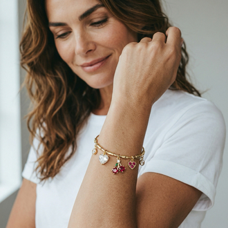 Kirazlı charm kelepçe
